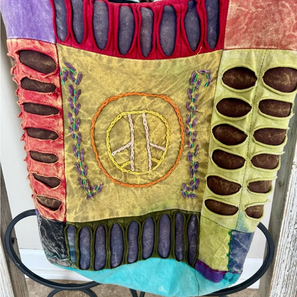 India‎ Boutique Boho Hippie Peace Sign Patchwork Crossbody Hobo Bag Made Nepal